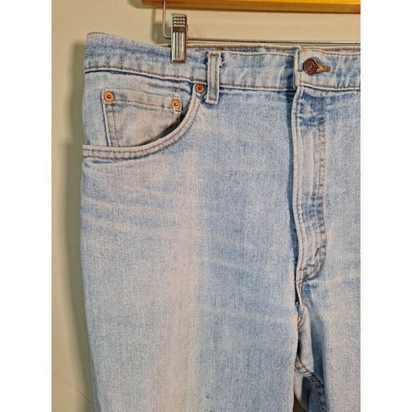 Vintage 80s/90s Levis 550 Relaxed Fit Light Wash Jeans Men Unisex Size 38X30 - Picture 2 of 11